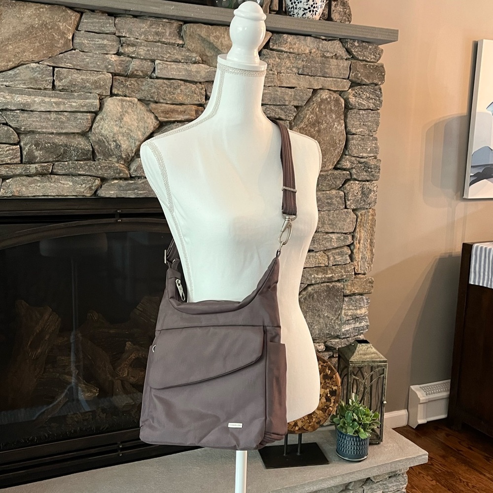 Travelon Anti Theft Crossbody Bag